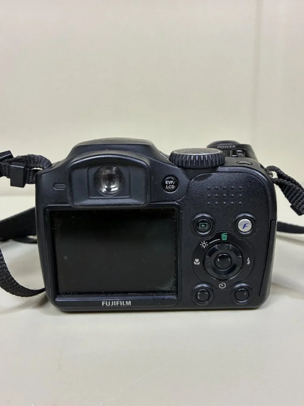Fujifilm FinePix S Series S700 7.1 MP Digital Camera For Parts & Or Repair